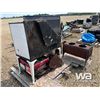 Image 4 : ANTIQUE WRINGER WASHER & STOVE