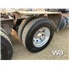 Image 32 : 2016 KENWORTH T800 TRI DRIVE TRUCK TRACTOR