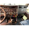Image 9 : 2016 KENWORTH T800 TRI DRIVE TRUCK TRACTOR