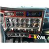 Image 10 : 2007 KENWORTH W900B T/A SLEEPER TRUCK TRACTOR