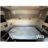 Image 18 : 2005 KENWORTH W900B T/A SLEEPER TRUCK TRACTOR