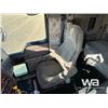 Image 7 : 2005 KENWORTH W900B T/A SLEEPER TRUCK TRACTOR