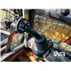 Image 11 : 2017 CASE SR200 SKID STEER LOADER