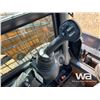 Image 12 : 2017 CASE SR200 SKID STEER LOADER