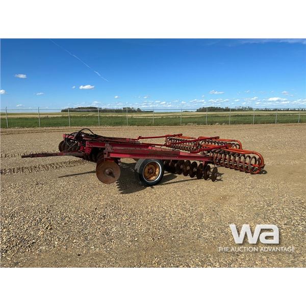 MASSEY FERGUSON 15 FT. TANDEM DISC