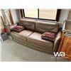 Image 22 : 2007 MONACO CAMELOT T/A  42 FT. MOTORHOME
