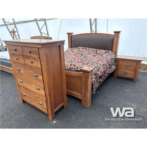 4 PIECE OAK KING BEDROOM SET
