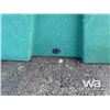 Image 4 : 380 L PLASTIC FEEDER & 5 BUCKETS