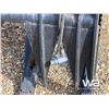 Image 8 : SKID STEER HD EXTREME 68 IN. LOG GRAPPLE