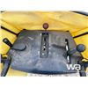 Image 7 : JOHN DEERE 26 IN. SNOW BLOWER