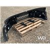 Image 4 : TRUCK BUMPER
