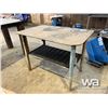 Image 2 : 2 1/2 X 4 FT. STEEL WELDING TABLE