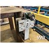 Image 4 : 4 X 8 FT. STEEL WELDING TABLE W/VICE
