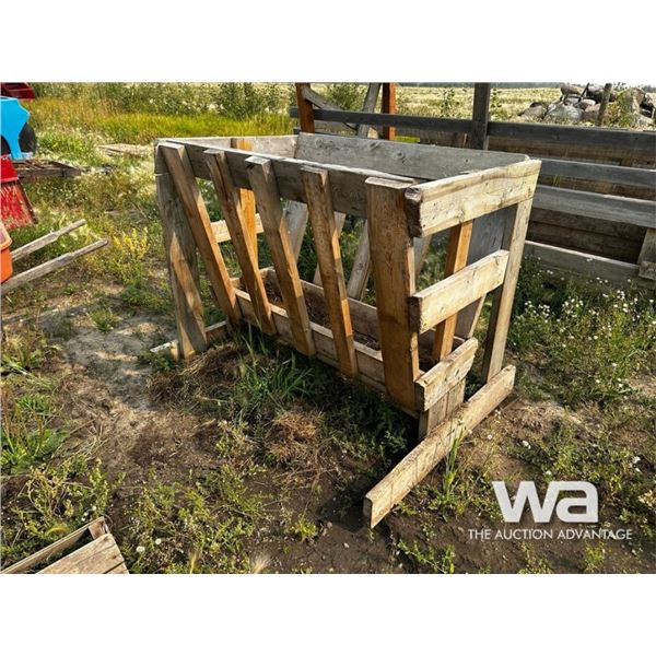 WOOD SQUARE BALE FEEDER