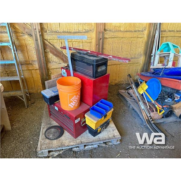 RED TOOL BOX, BLACK TOOL BOX, LEVEL