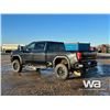 Image 4 : 2020 GMC 3500HD DENALI CREW CAB PICKUP