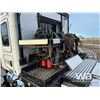 Image 40 : 2012 KENWORTH T800 TRI DRIVE SLEEPER WINCH TRACTOR