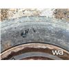Image 5 : (2) 225/70 R19.5 TIRES & RIMS