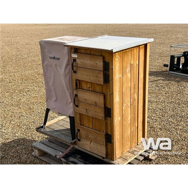 2000 SMOKE VAULT SMOKER AND CABINET