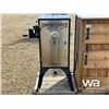 Image 6 : 2000 SMOKE VAULT SMOKER AND CABINET
