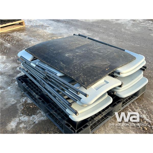 (9) PLASTIC FOLDING CHAIRS