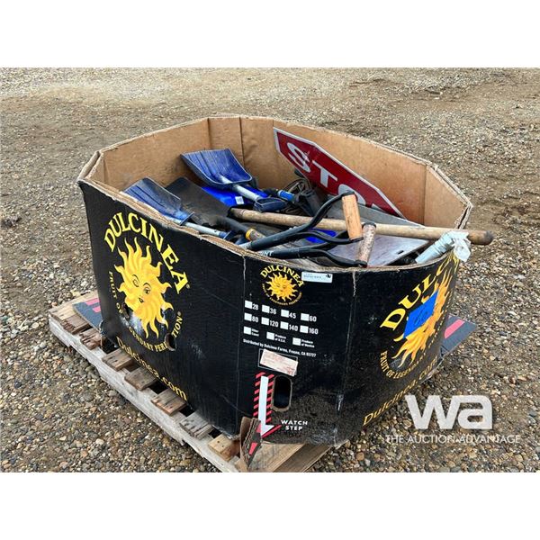 SHOVELS, SIGNS, HYDRAULIC HOSES