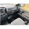 Image 10 : 2015 CHEVROLET 2500HD SILVERADO CREW CAB PICKUP