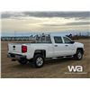 Image 3 : 2015 CHEVROLET 2500HD SILVERADO CREW CAB PICKUP