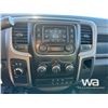 Image 12 : 2015 DODGE RAM 5500HD CREW CAB FLATBED TRUCK