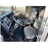 Image 6 : 2018 KENWORTH T800 TRI DRIVE SLEEPER TRUCK TRACTOR