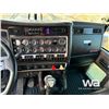 Image 11 : 2011 KENWORTH T800 TRI DRIVE SLEEPER TRUCK TRACTOR