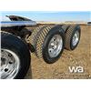 Image 30 : 2011 KENWORTH T800 TRI DRIVE SLEEPER TRUCK TRACTOR