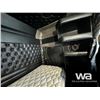 Image 19 : 2014 KENWORTH T800 TRI DRIVE SLEEPER TRUCK TRACTOR