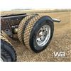 Image 29 : 2006 KENWORTH T800B TRIDRIVE SLEEPER TRUCK TRACTOR