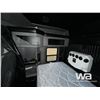 Image 18 : 2016 KENWORTH W900 T/A SLEEPER TRUCK TRACTOR