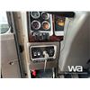 Image 14 : 2018 KENWORTH T800 TRI DRIVE SLEEPER CAB & CHASSIS