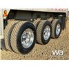 Image 29 : 2019 PETERBILT 367 TRI DRIVE SLEEPER TANK TRUCK