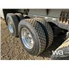 Image 30 : 2019 PETERBILT 367 TRI DRIVE SLEEPER TANK TRUCK