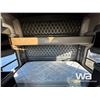 Image 18 : 2018 KENWORTH T800 TRI DRIVE SLEEPER TANK TRUCK