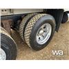 Image 36 : 2018 KENWORTH T800 TRI DRIVE SLEEPER TANK TRUCK