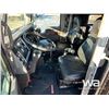 Image 6 : 2018 KENWORTH T800 TRI DRIVE SLEEPER TANK TRUCK