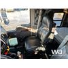Image 7 : 2018 KENWORTH T800 TRI DRIVE SLEEPER TANK TRUCK