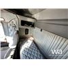 Image 18 : 2011 KENWORTH T800 TRI DRIVE SLEEPER TANK TRUCK