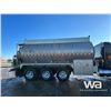 Image 33 : 2011 KENWORTH T800 TRI DRIVE SLEEPER TANK TRUCK