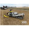 Image 4 : 2004 SKIDOO 800 SUMMIT SNOWMOBILE