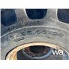 Image 4 : (2) PRIMEX 42X25.00-20 FLOATER TIRES & RIMS