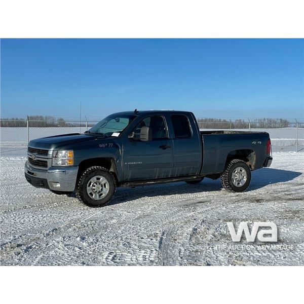 2007 CHEVROLET SILVERADO 2500 E-CAB PICKUP