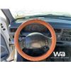 Image 10 : 1999 FORD F-450 CREW CAB FLAT DECK PICKUP
