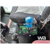 Image 12 : 2013 KENWORTH C500 TRI DRIVE WINCH TRACTOR