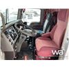 Image 6 : 2013 KENWORTH C500 TRI DRIVE WINCH TRACTOR